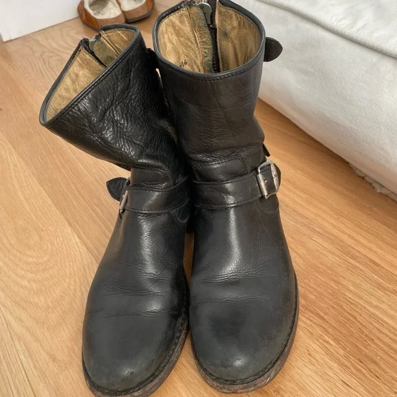 FRYE Veronica VTG BLACK LEATHER Shortie Boots Size 8 - Picture 7 of 16